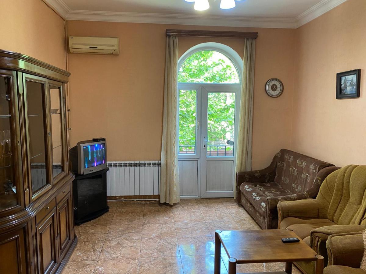 Agora Arcs Apartment Yerevan Exterior photo