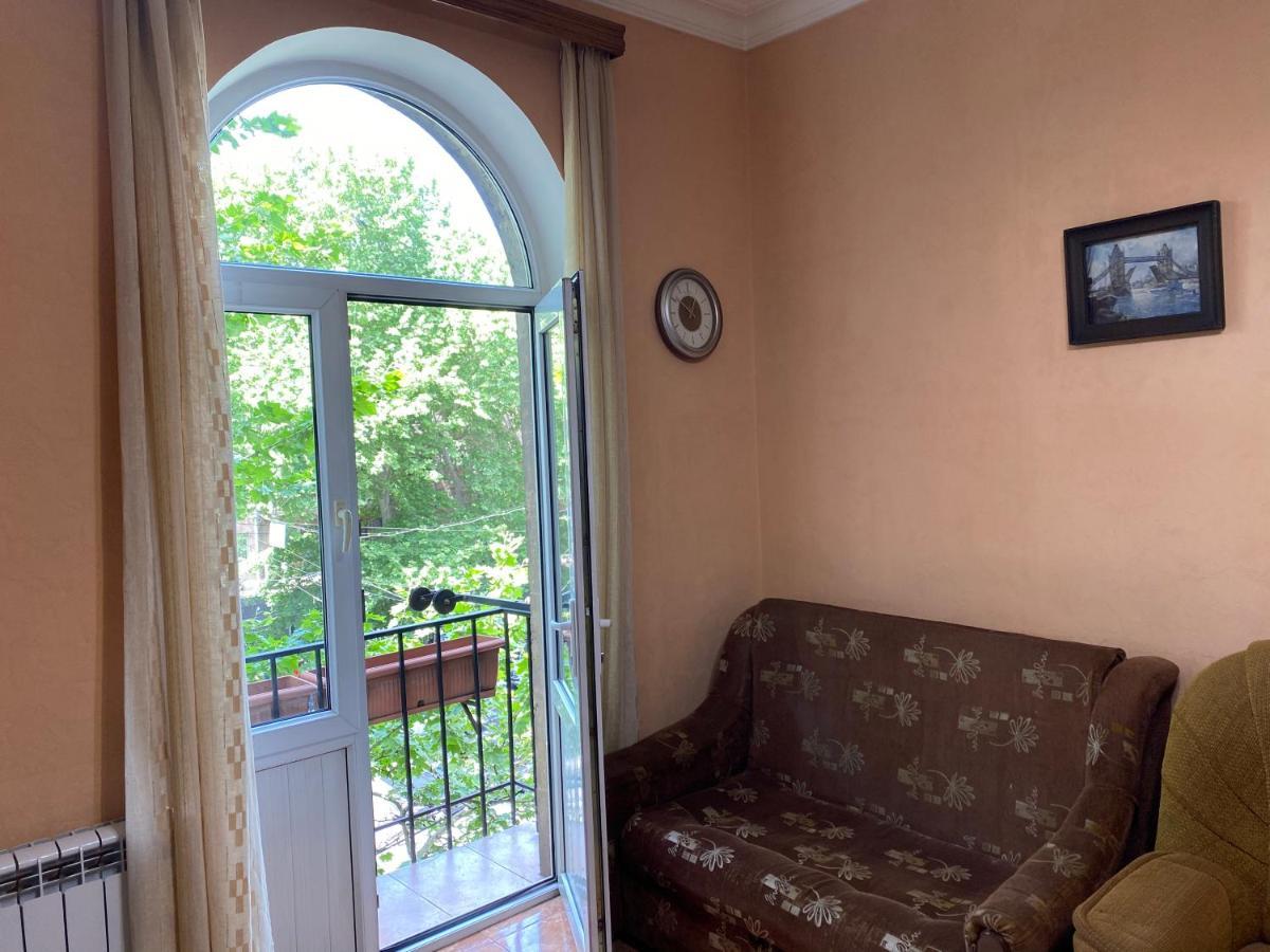 Agora Arcs Apartment Yerevan Exterior photo